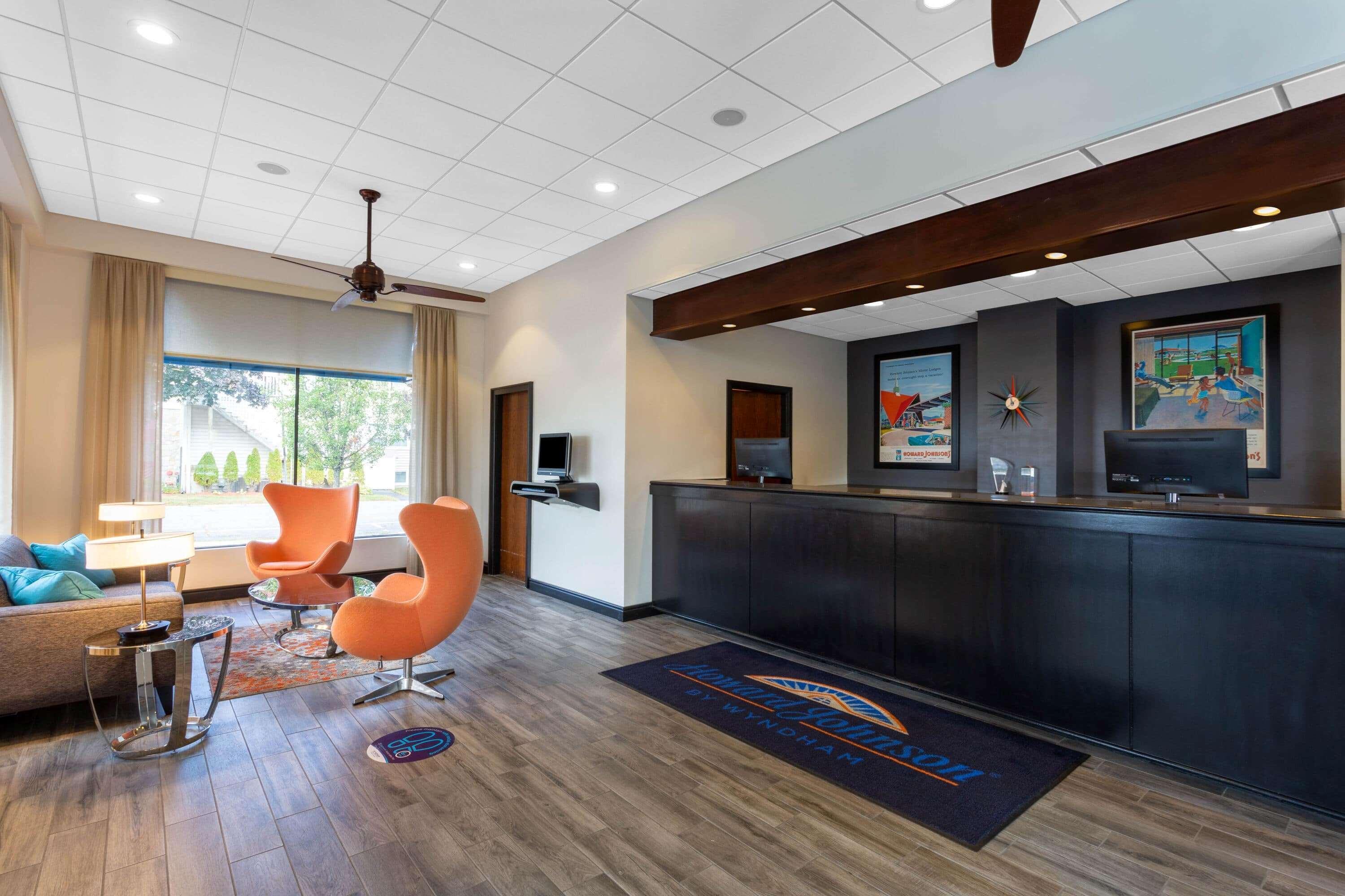 Howard Johnson By Wyndham Portsmouth Bagian luar foto